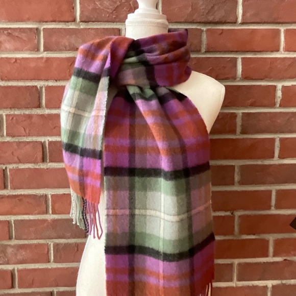 Kiltane 100% Cashmere Plaid Fringed Scarf 9.5”x66” NWOT Made in Scotland - Picture 9 of 10